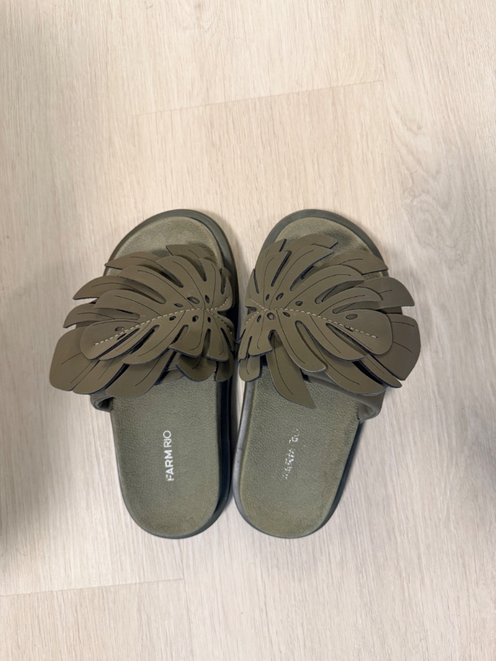 Farm Rio Monstera Leaf Slide Sandals - Picture 2 of 5